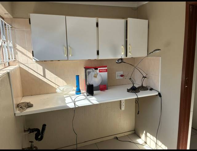 5 BEDROOM HOUSE FOR SALE IN HURLYVALE